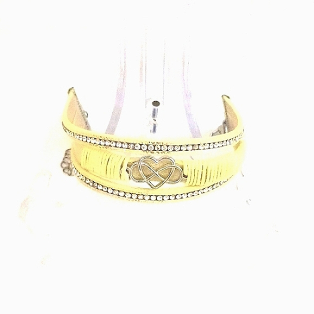 NWT BOUTIQUE WRAP YELLOW BRACELET WITH SILVER ADJUSTABLE CLOSURE